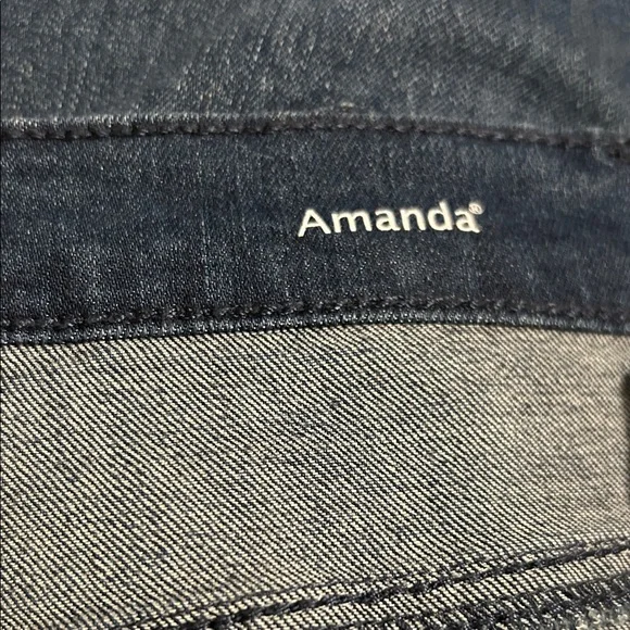 Gloria Vanderbilt Denim Blue Floral Shorts - Picture 7 of 9